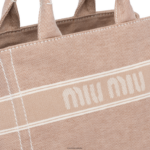 ⁦אוסף חום גמל Miu Miu תיק ג'ינס עם לוגו אקארד FNPPL134⁩ – תמונה ⁦6⁩